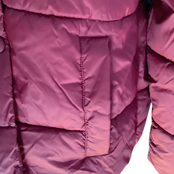 Banana Republic Puffy Jacket - Burgundy - Size  M - Picture 3 of 7